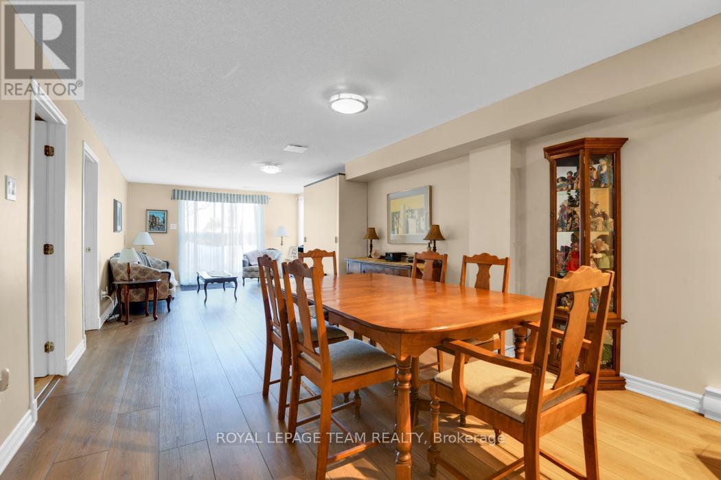 1581 Belleterre Street, Ottawa, Ontario  K1C 7N5 - Photo 24 - X12321048