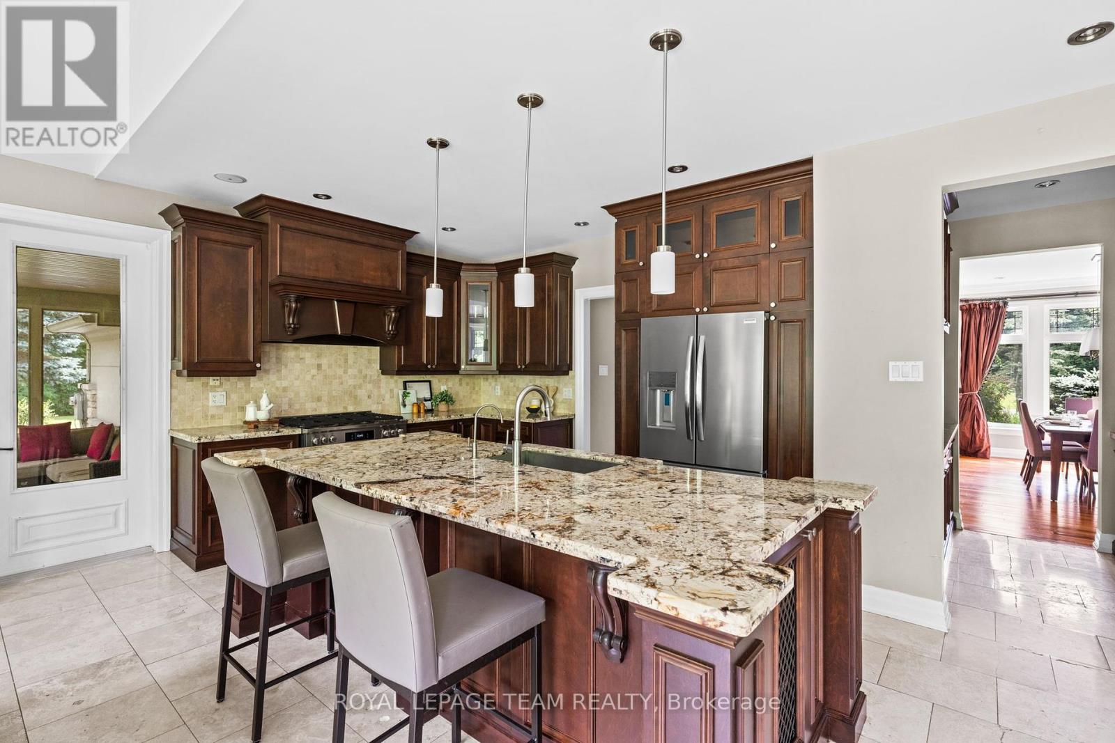 5811 Longhearth Way, Ottawa, Ontario  K4M 1M2 - Photo 12 - X12321069