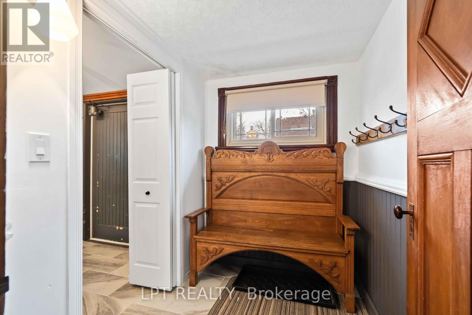 26 Charbonneau Street, Mcnab/braeside, Ontario  K0A 1G0 - Photo 5 - X12321081