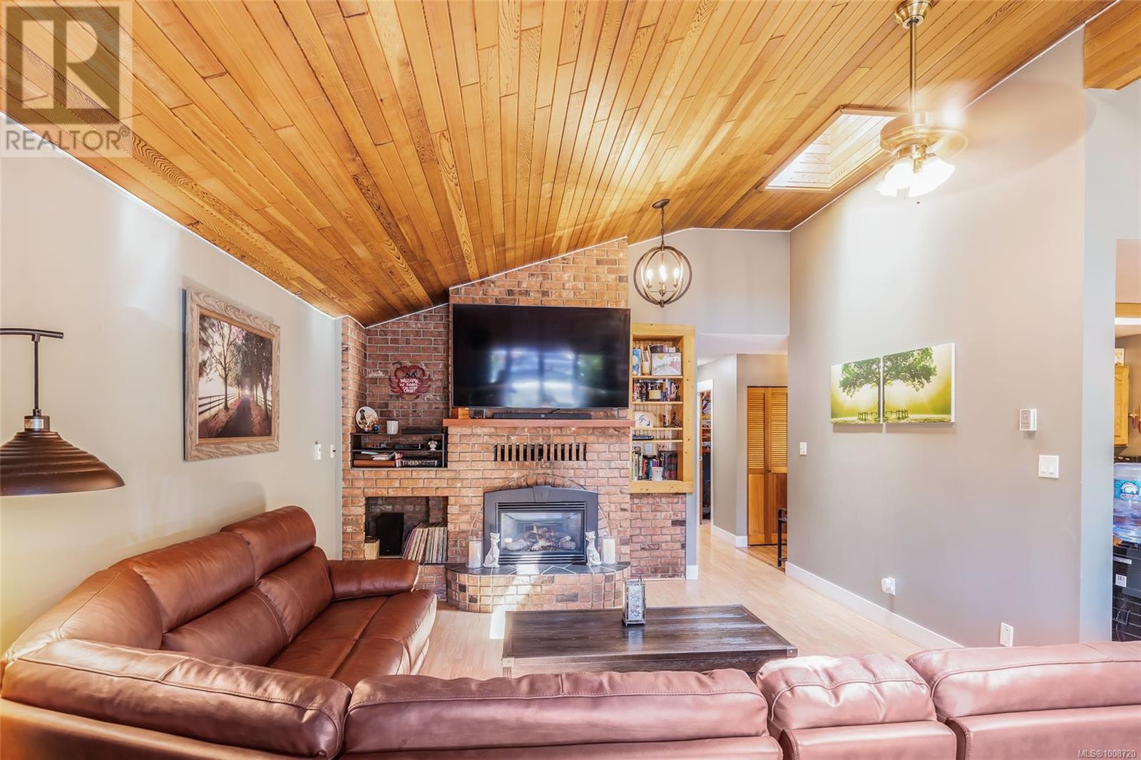 Property at 5624 Metral Dr image 4