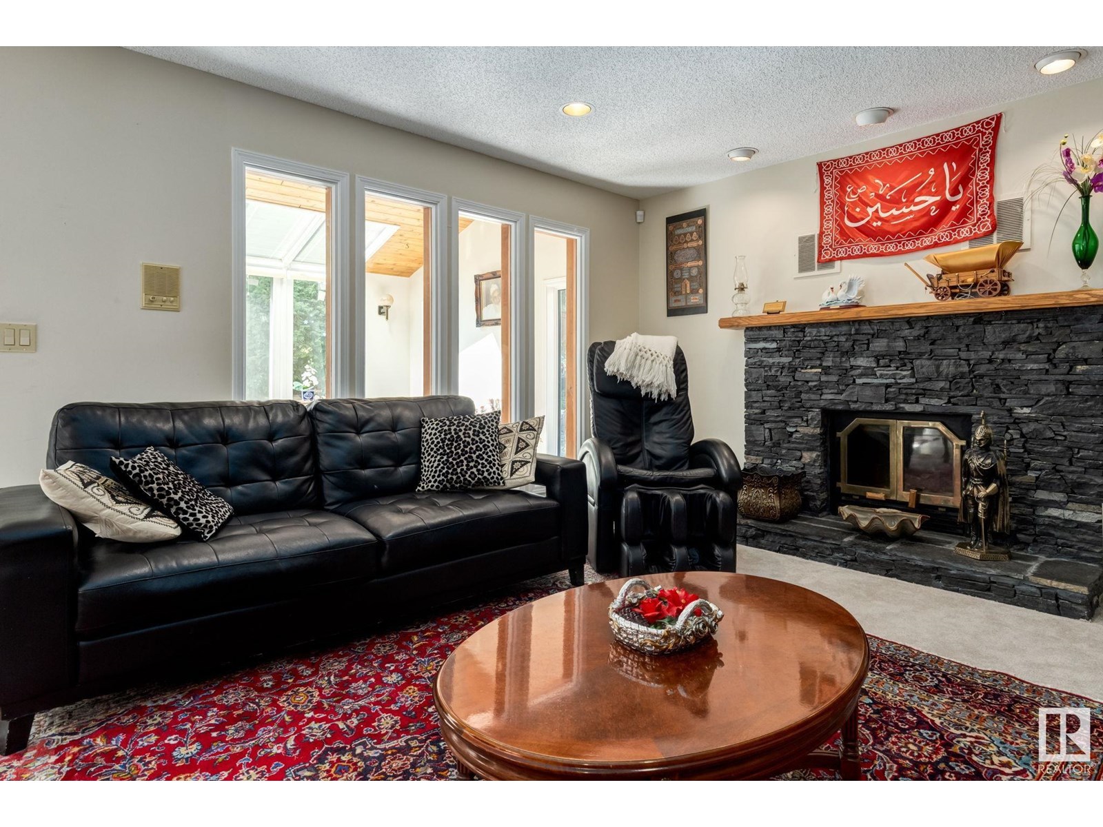 Property at 470 ROONEY CR NW image 5