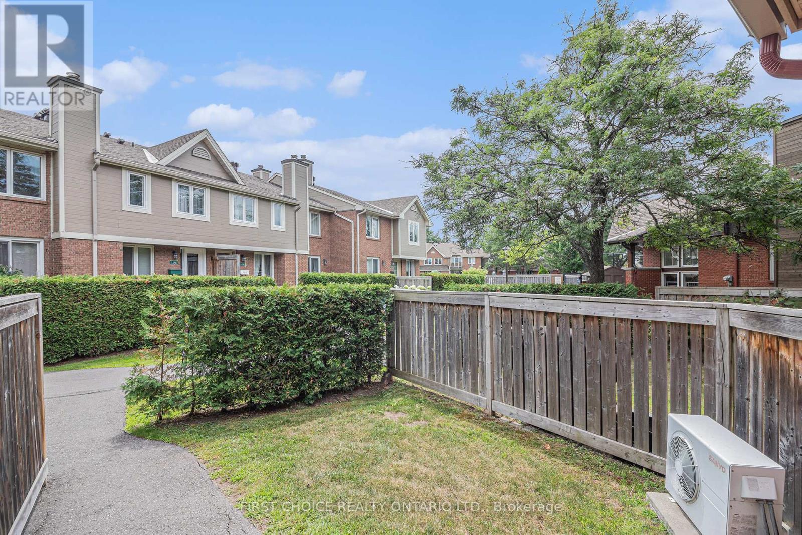 209 - 1810 Marsala Crescent, Ottawa, Ontario  K4A 2E9 - Photo 20 - X12321001