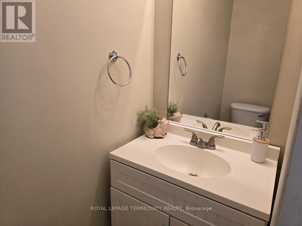 3 Rainy Dale Road, Brampton, Ontario  L6V 4S7 - Photo 16 - W12321066