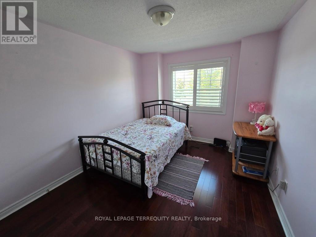 3 Rainy Dale Road, Brampton, Ontario  L6V 4S7 - Photo 20 - W12321066