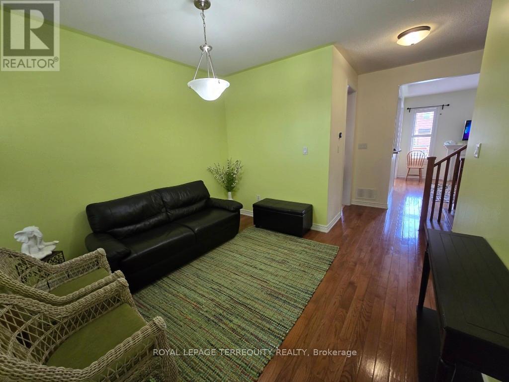 3 Rainy Dale Road, Brampton, Ontario  L6V 4S7 - Photo 6 - W12321066