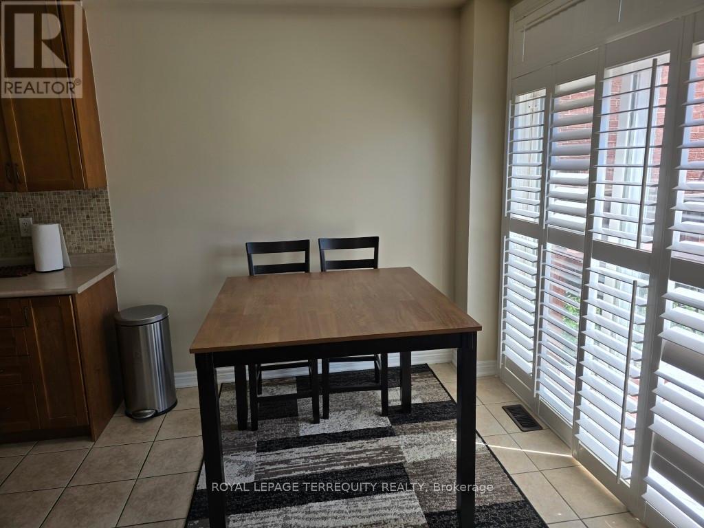3 Rainy Dale Road, Brampton, Ontario  L6V 4S7 - Photo 8 - W12321066