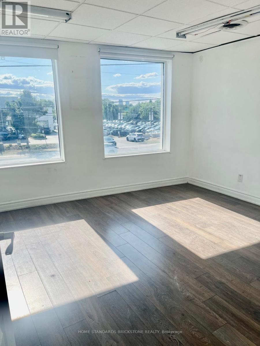 2c - 7061 Yonge Street, Markham, Ontario  L3T 2A6 - Photo 5 - N12279728