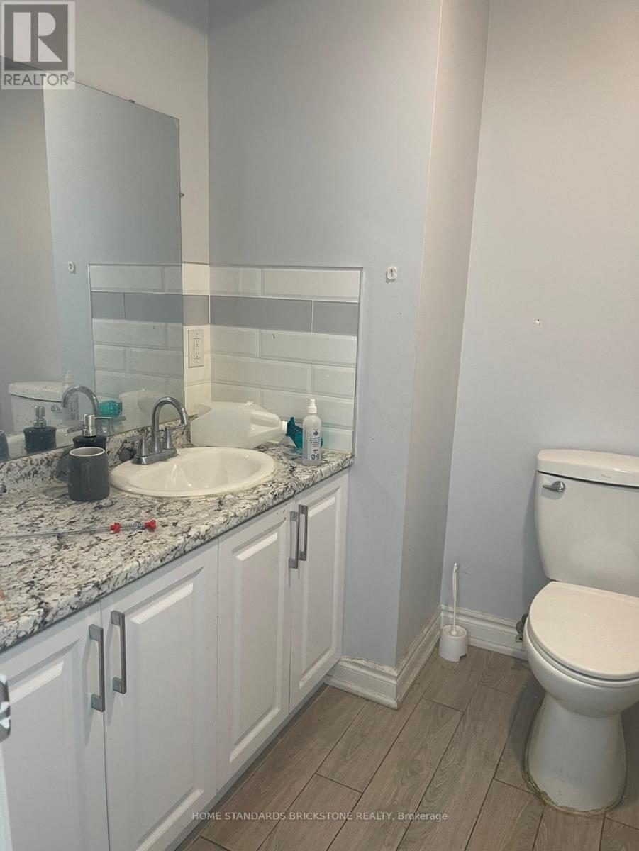 2c - 7061 Yonge Street, Markham, Ontario  L3T 2A6 - Photo 7 - N12279728
