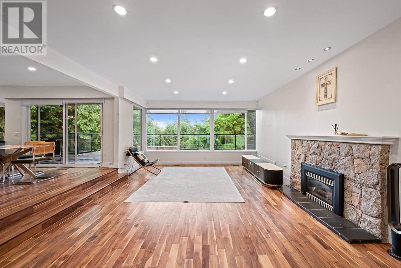 Property at 1130 GROVELAND COURT image 4