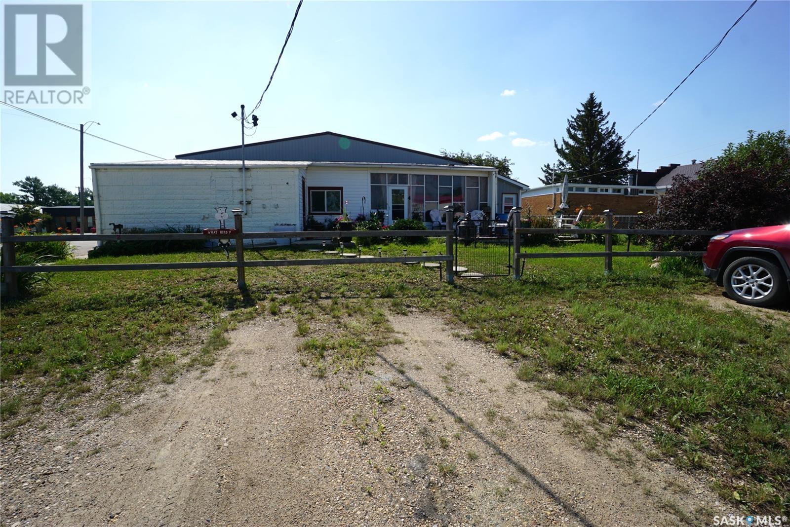 116 Main Street, Avonlea, Saskatchewan  S0H 0C0 - Photo 3 - SK014426