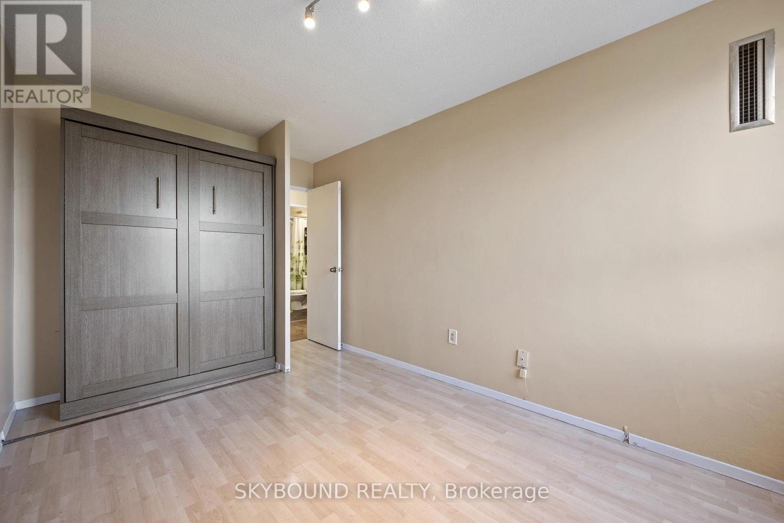 1203 - 260 Seneca Hill Drive, Toronto, Ontario  M2J 4S6 - Photo 15 - C12197020