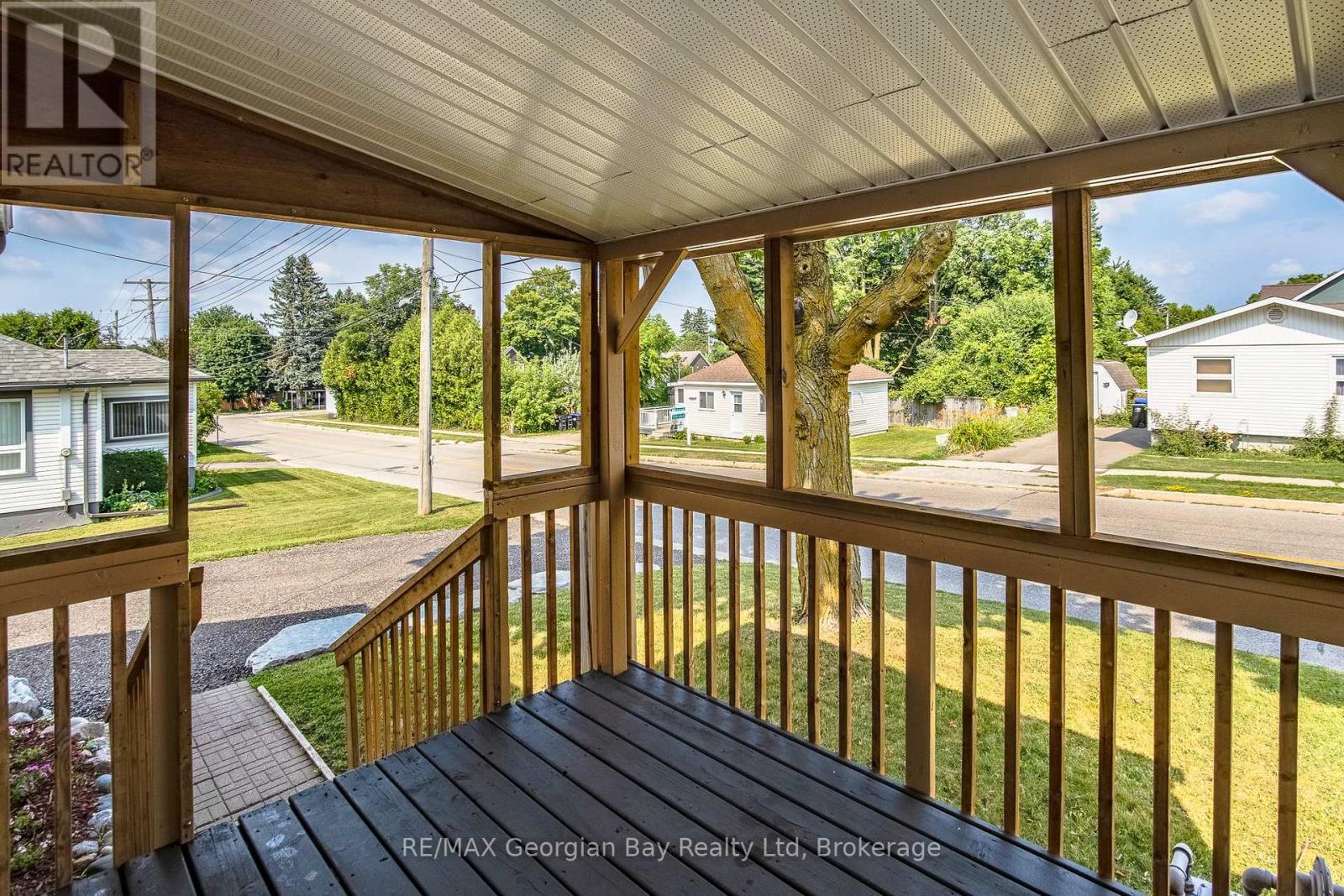 16 Edward Street, Penetanguishene, Ontario  L9M 1L1 - Photo 22 - S12321158
