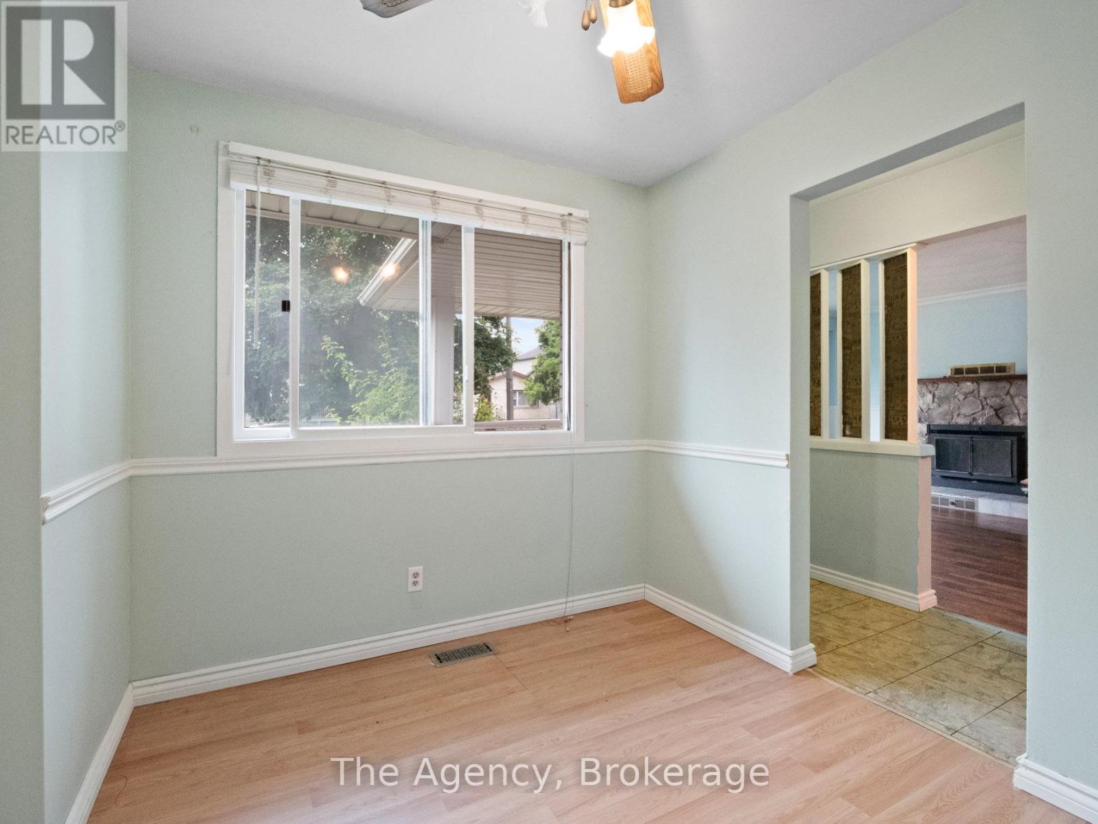 6041 Cadham Street, Niagara Falls, Ontario  L2G 3A2 - Photo 10 - X12321140