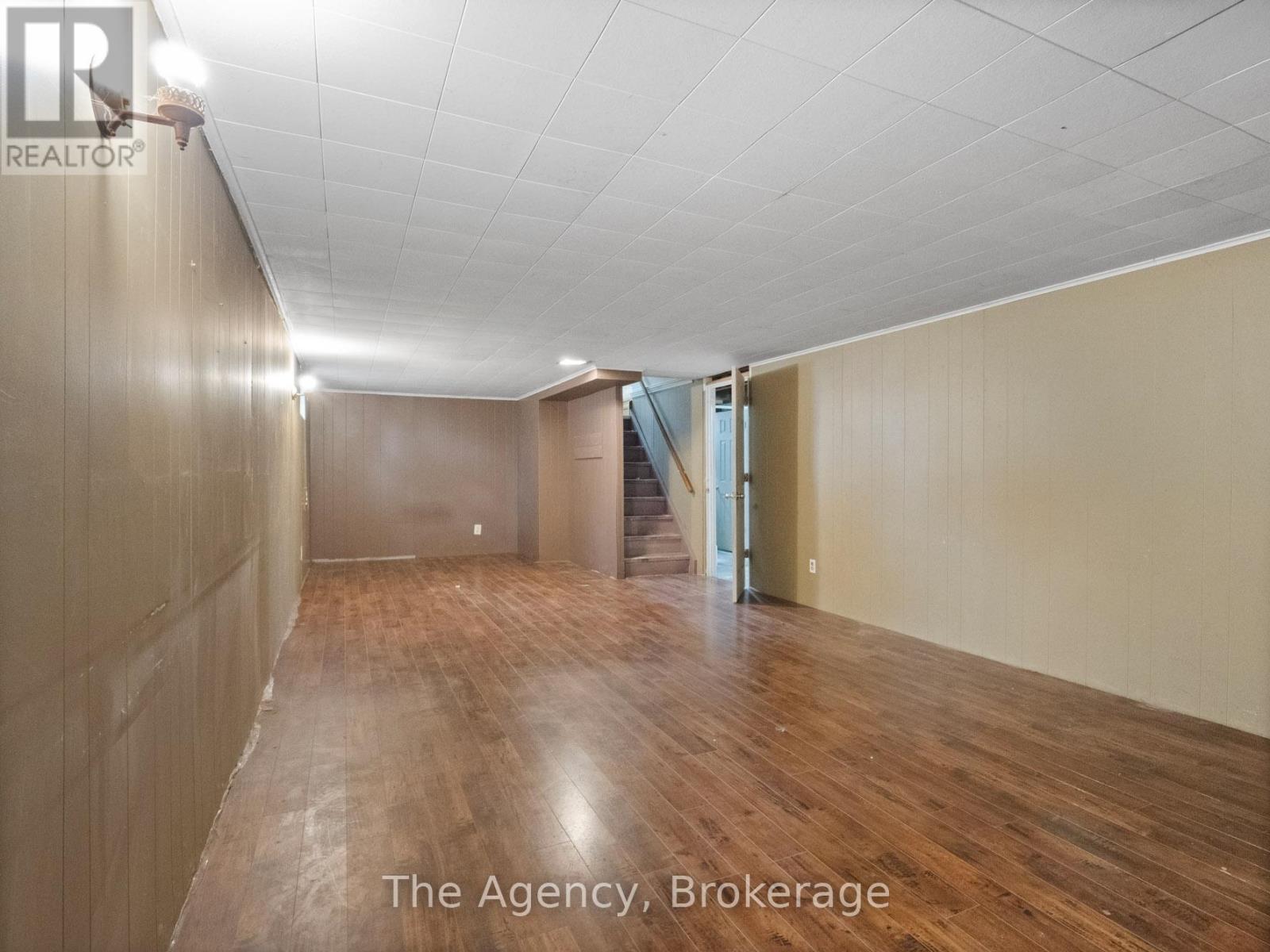 6041 Cadham Street, Niagara Falls, Ontario  L2G 3A2 - Photo 17 - X12321140