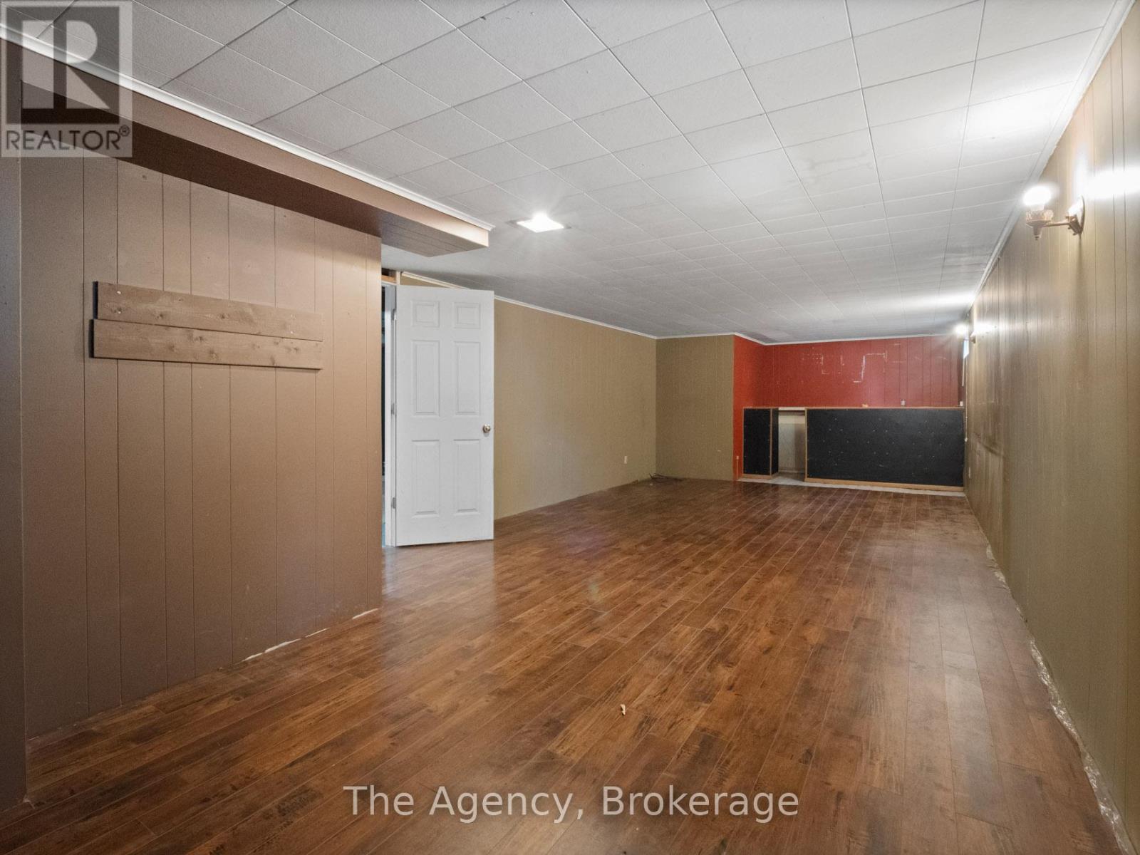6041 Cadham Street, Niagara Falls, Ontario  L2G 3A2 - Photo 18 - X12321140