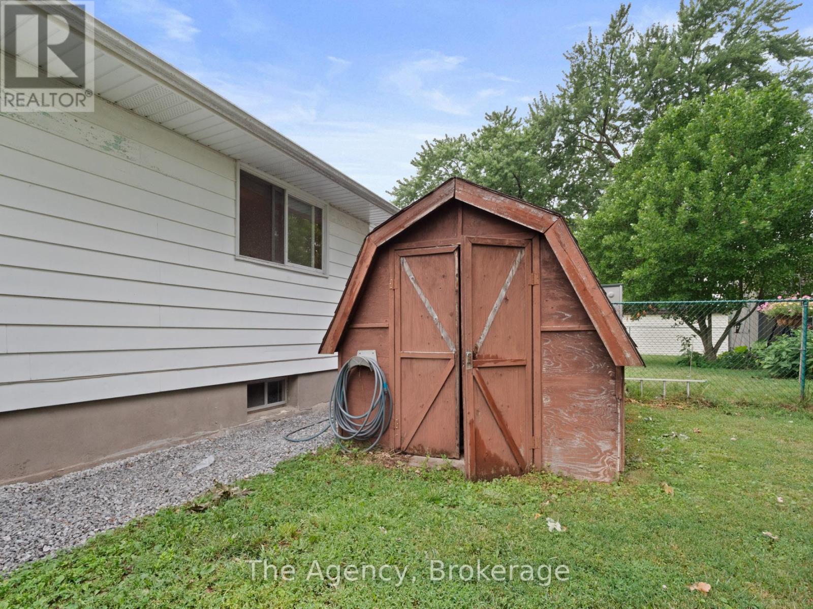 6041 Cadham Street, Niagara Falls, Ontario  L2G 3A2 - Photo 26 - X12321140