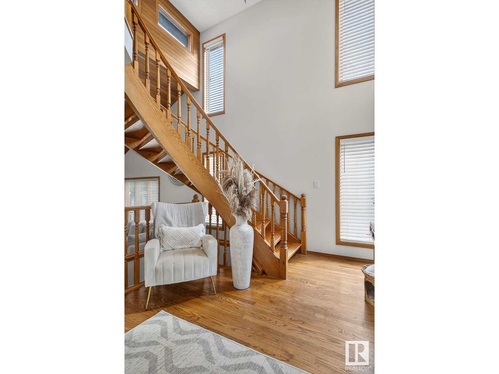 Property at 7604 157 AV NW image 4