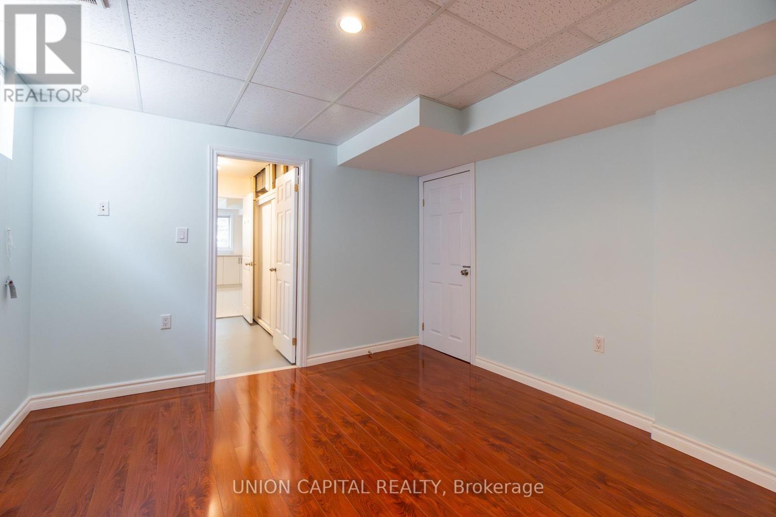 Lower - 18 Eton Street, Markham, Ontario  L3R 8Y7 - Photo 12 - N12321139