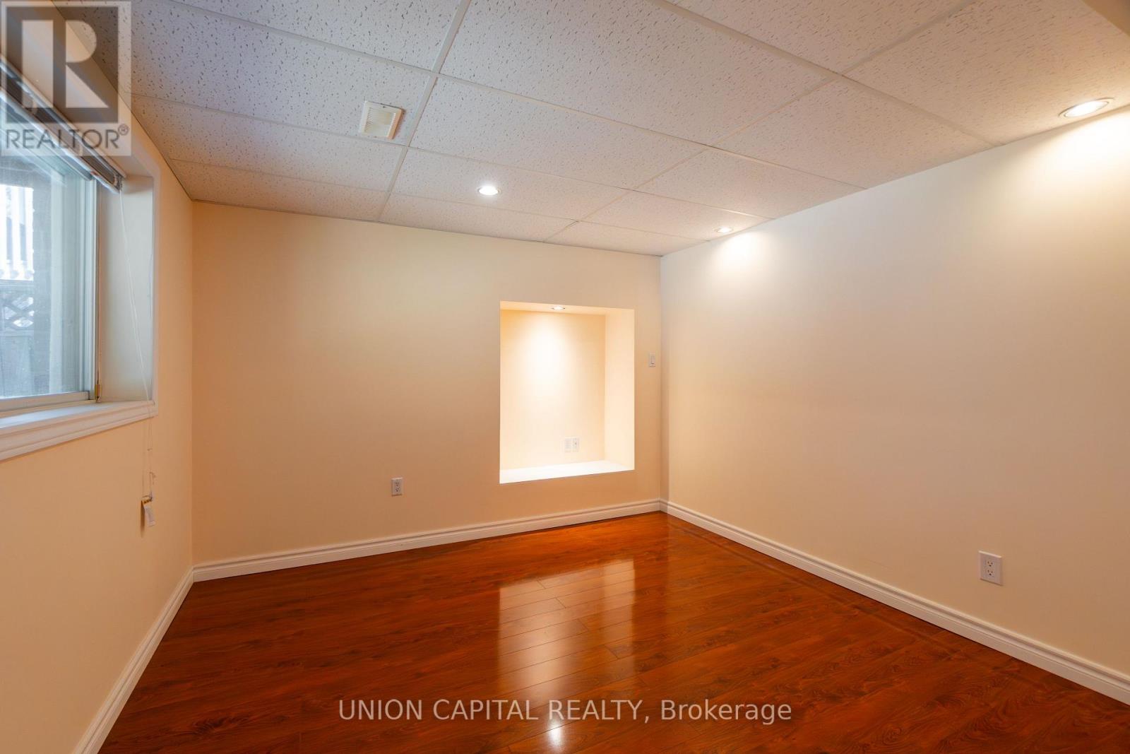 Lower - 18 Eton Street, Markham, Ontario  L3R 8Y7 - Photo 7 - N12321139