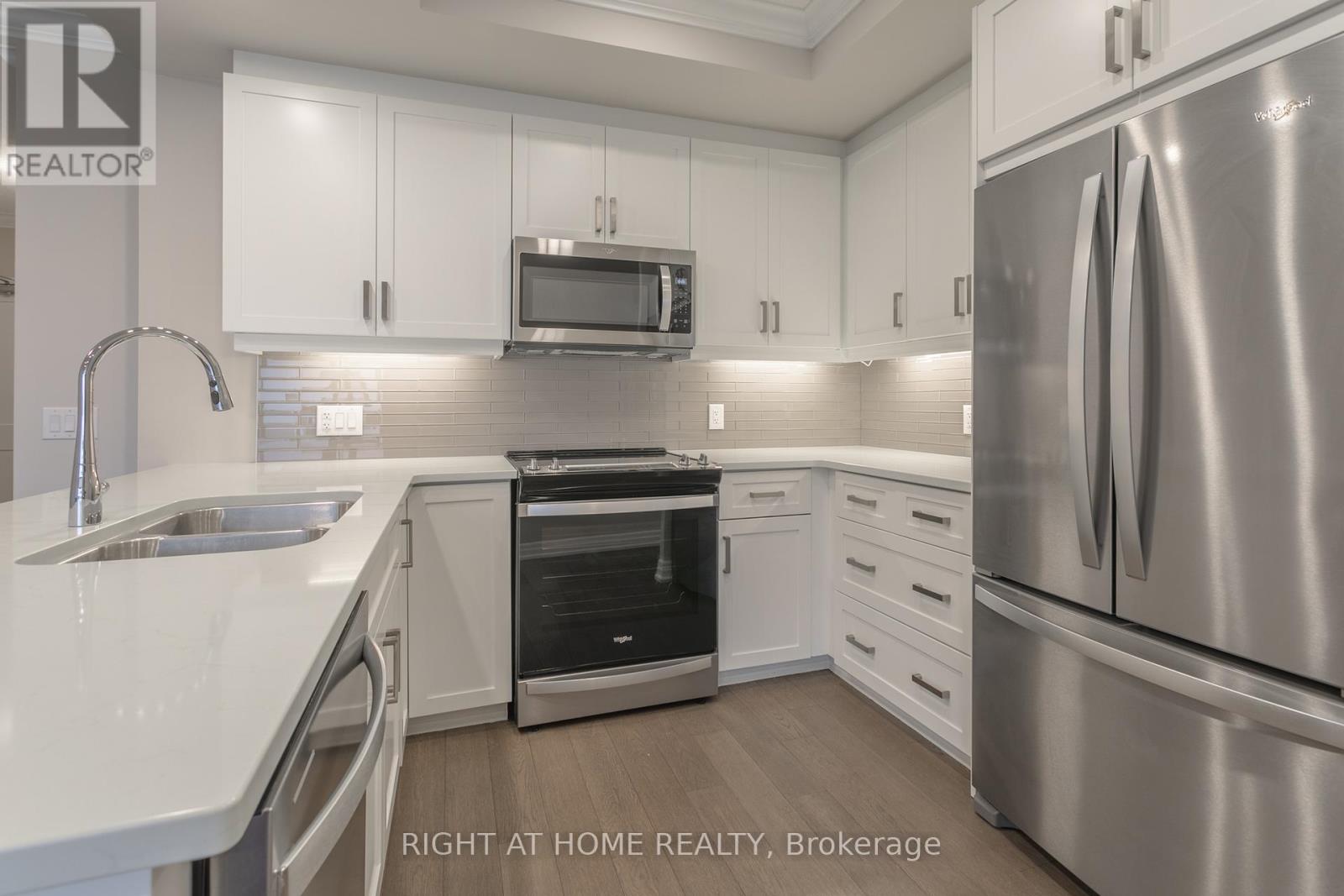 # 910 - 460 Callaway Road, London North, Ontario  N6G 0N8 - Photo 5 - X12321144
