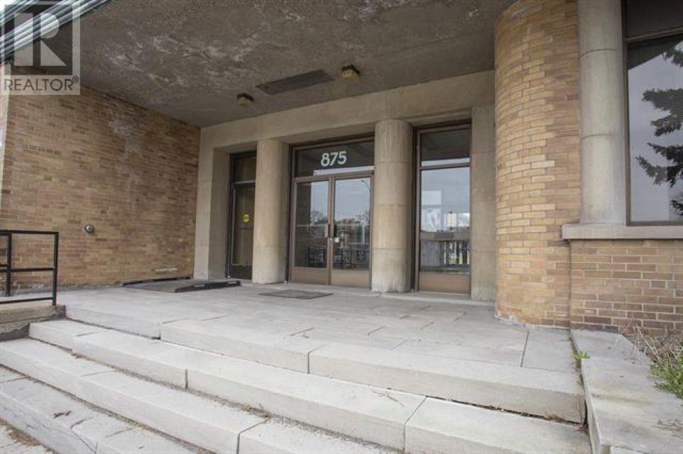 875 Queen St, Sault Ste. Marie, Ontario  P6A 3G4 - Photo 2 - SM251574