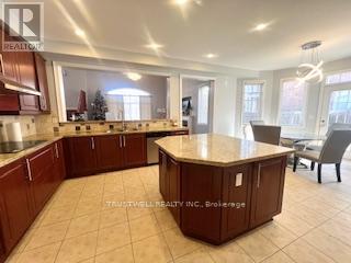 35 Glenbrook Drive, Markham, Ontario  L6C 2V2 - Photo 8 - N12321181