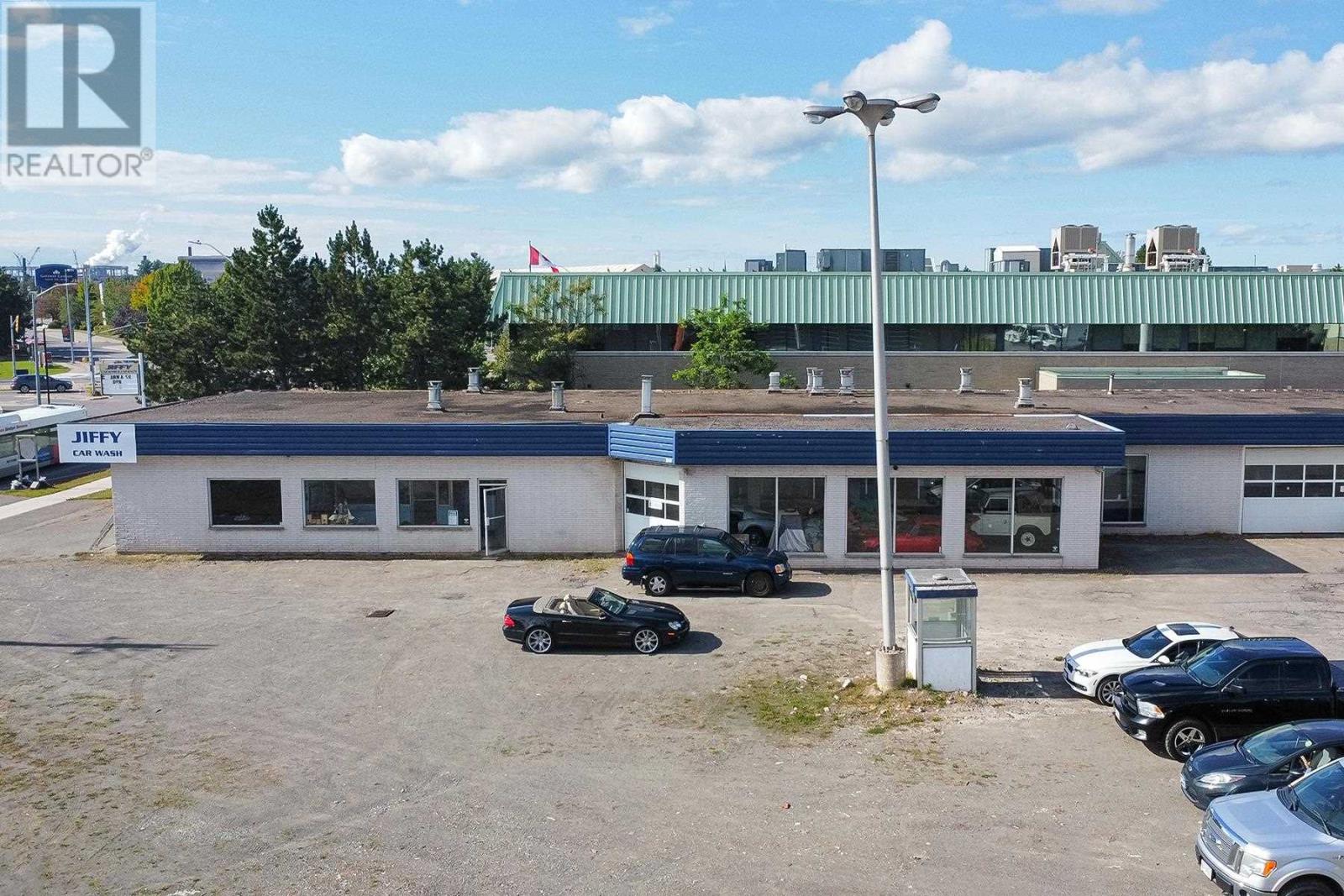 32 Bay St, Sault Ste. Marie, Ontario  P6A 5S2 - Photo 2 - SM251578