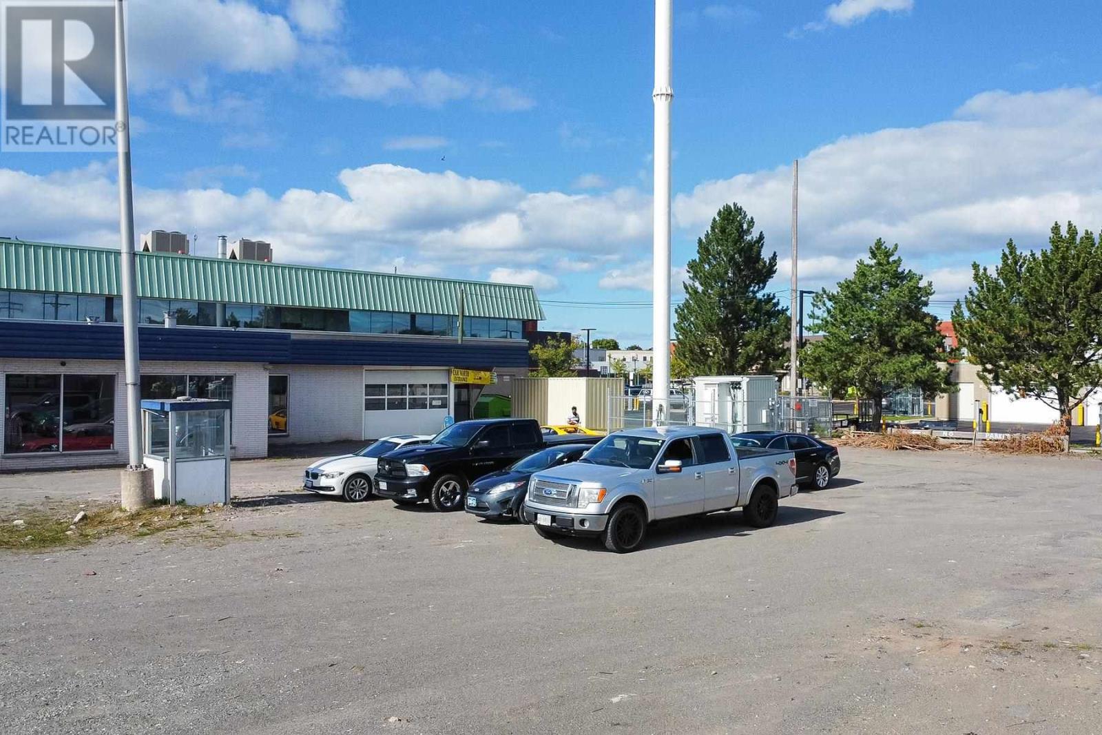32 Bay St, Sault Ste. Marie, Ontario  P6A 5S2 - Photo 6 - SM251578