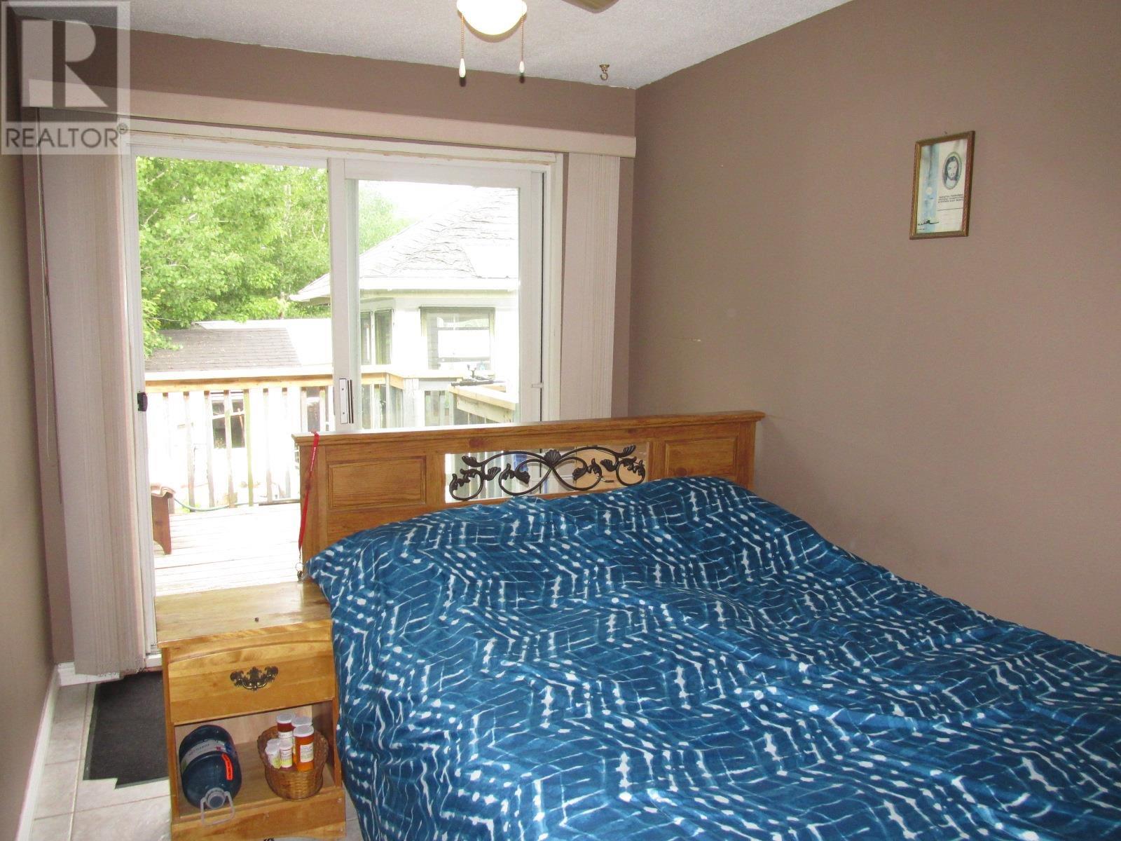 28 Mcquarrie Pl, Elliot Lake, Ontario  P5A 3C1 - Photo 21 - SM251592