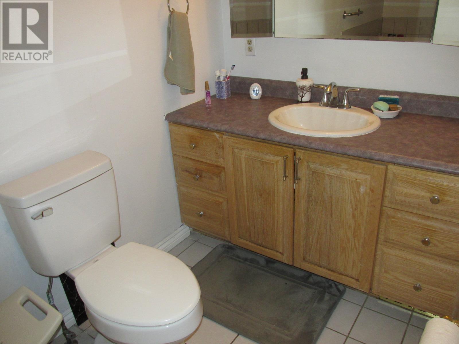 28 Mcquarrie Pl, Elliot Lake, Ontario  P5A 3C1 - Photo 24 - SM251592