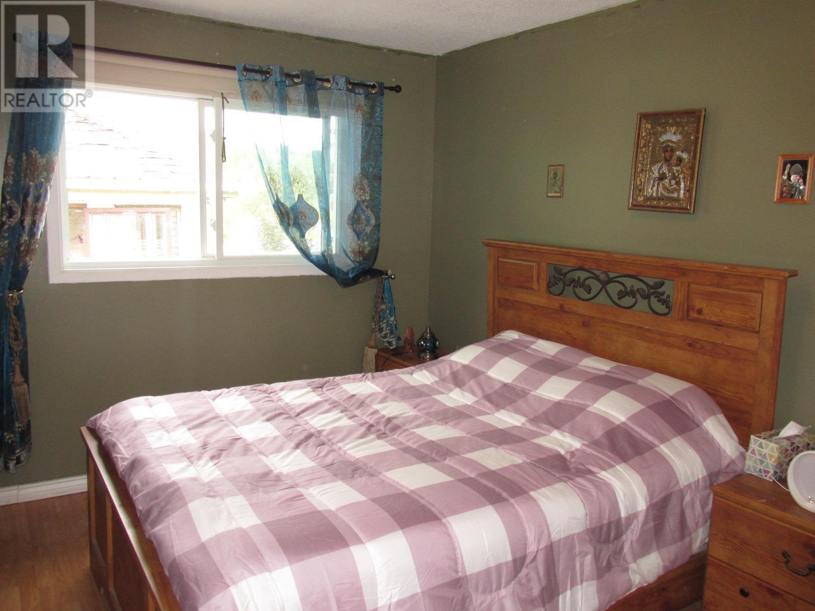 28 Mcquarrie Pl, Elliot Lake, Ontario  P5A 3C1 - Photo 19 - SM251592