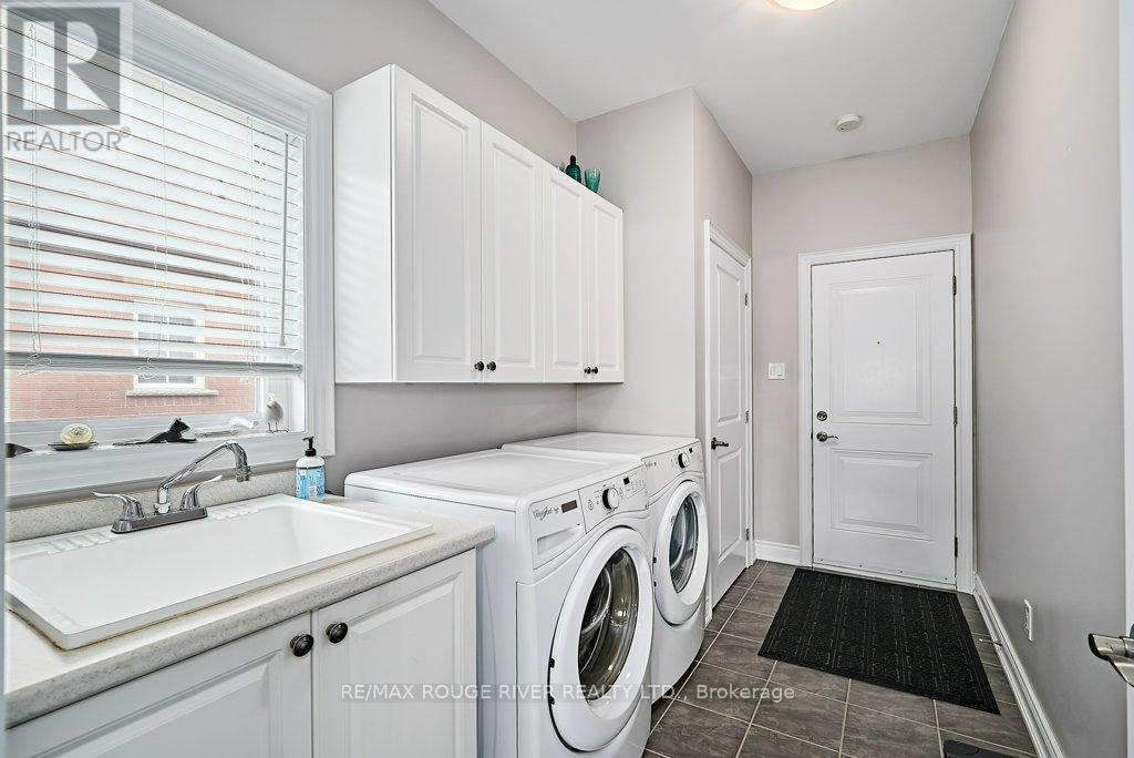 122 Southcrest Drive, Scugog (Port Perry), Ontario  L9L 1B6 - Photo 18 - X12321213