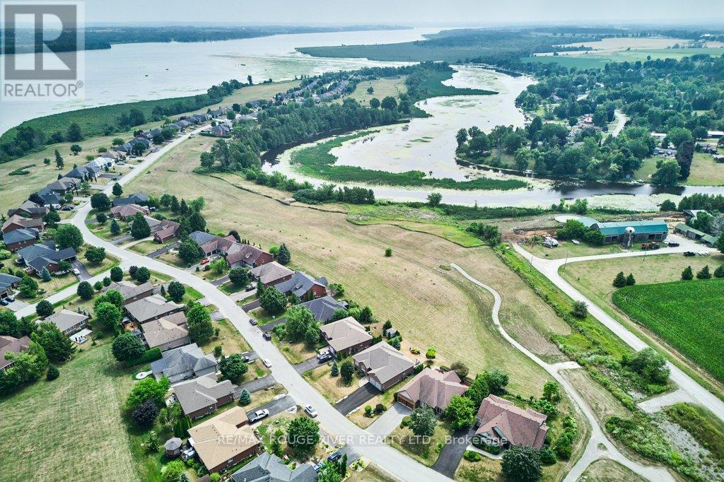 122 Southcrest Drive, Scugog (Port Perry), Ontario  L9L 1B6 - Photo 3 - X12321213