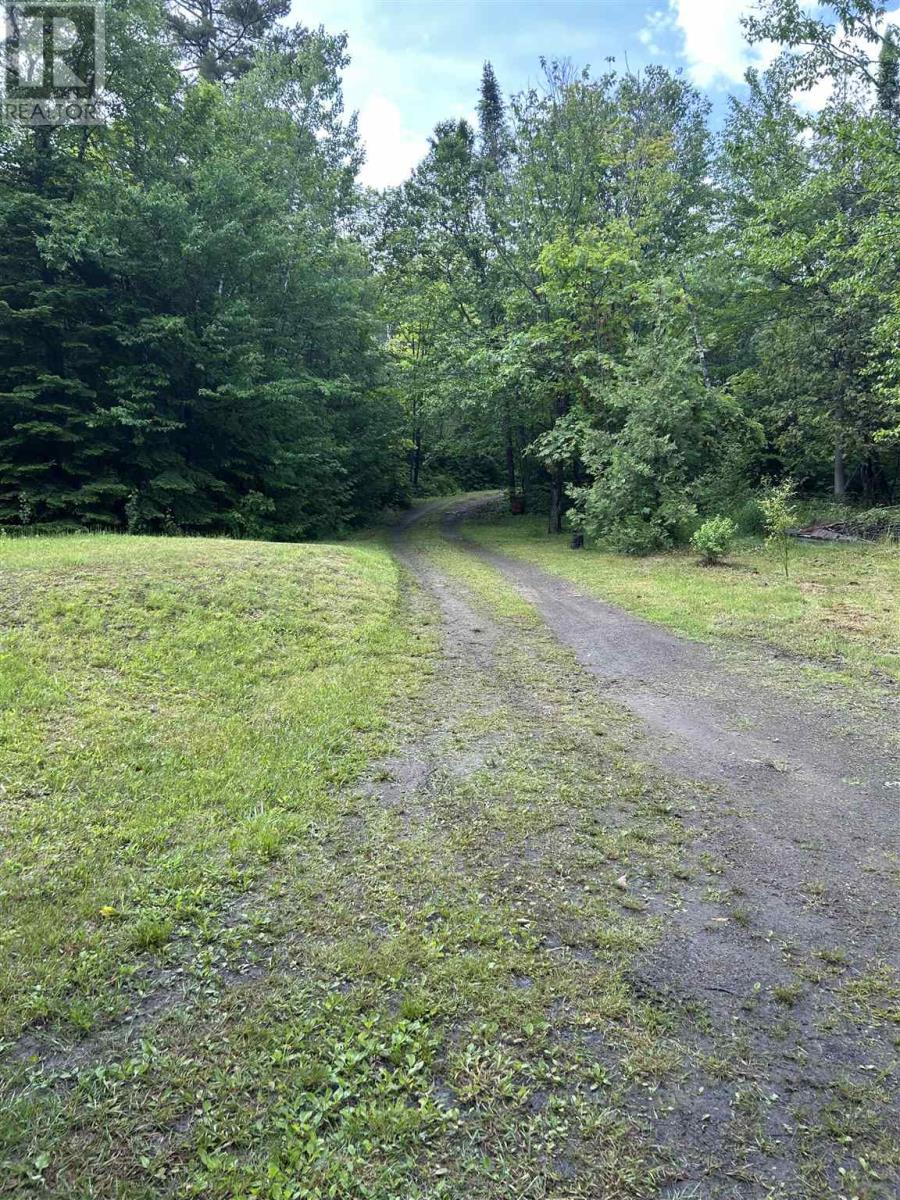 15 Magog Lake Rd, Blind River, Ontario  P0R 1B0 - Photo 5 - SM251628