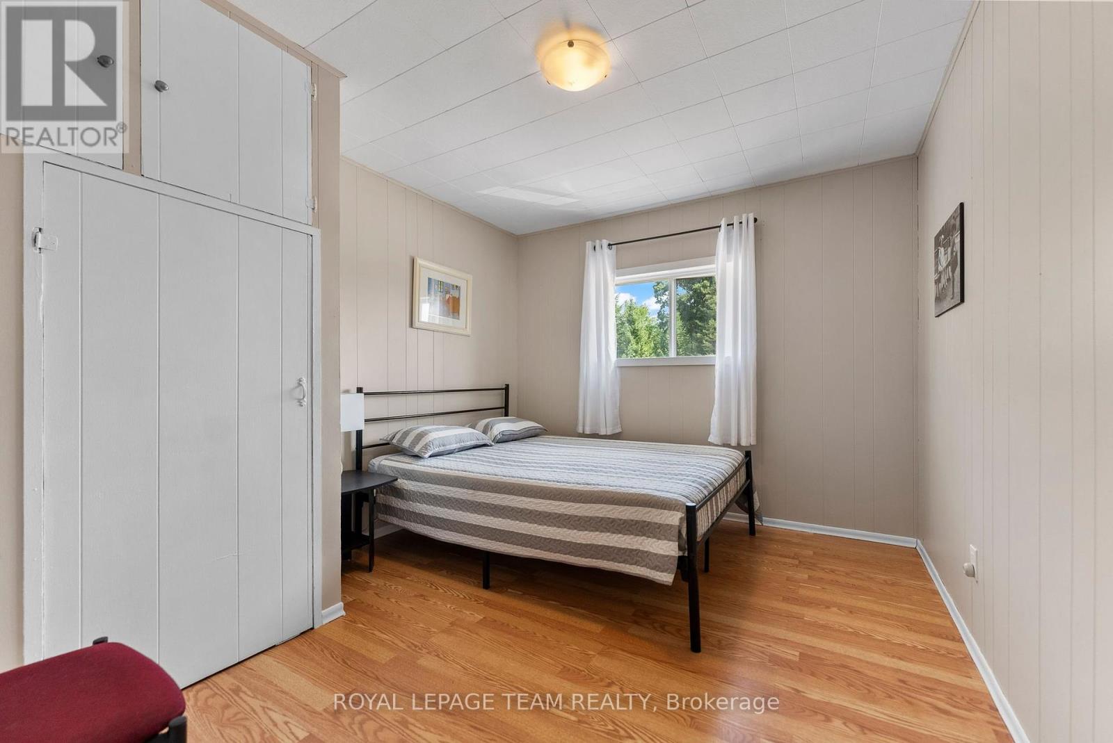 636 Mill Street, Greater Madawaska, Ontario  K0J 1H0 - Photo 16 - X12321228
