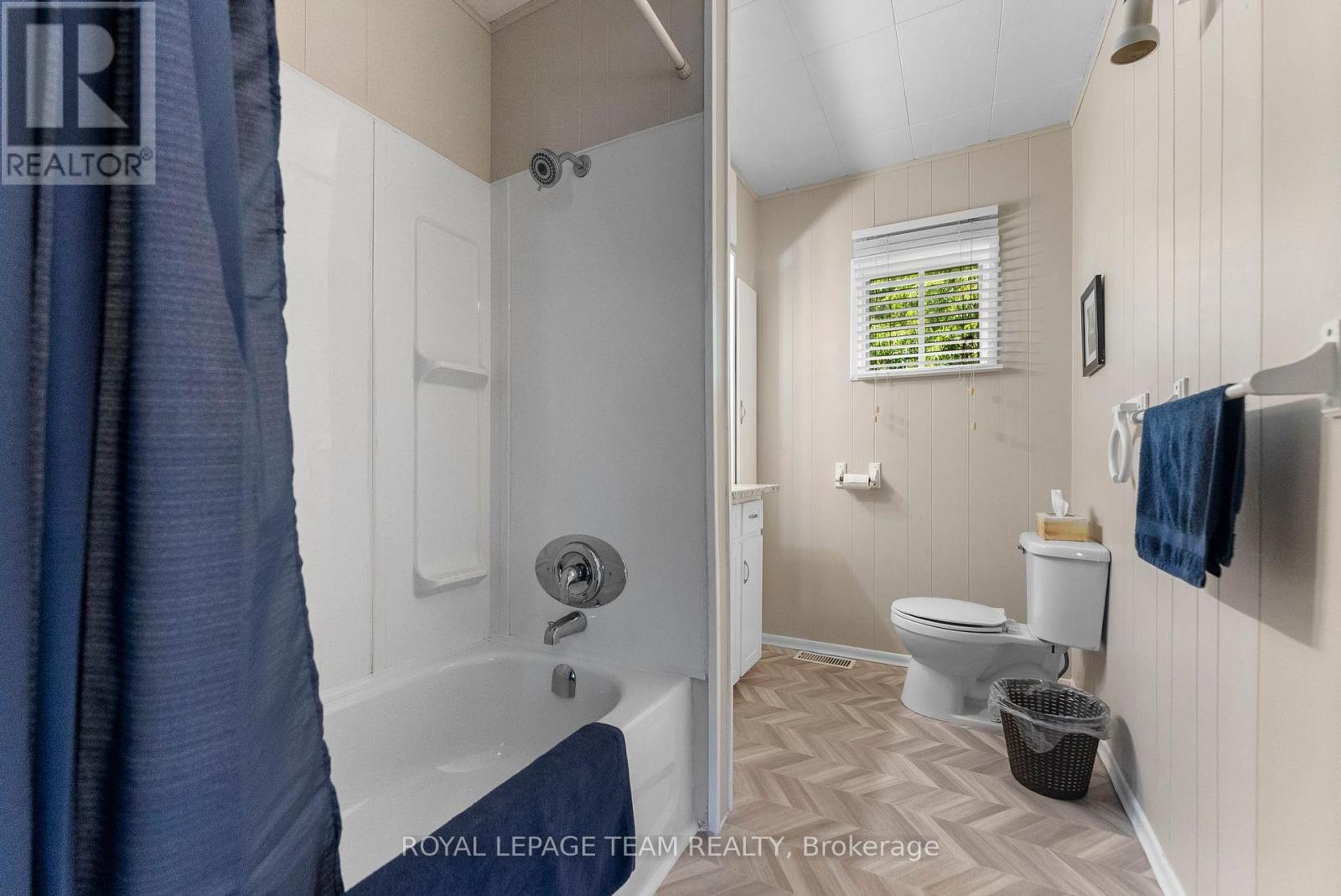 636 Mill Street, Greater Madawaska, Ontario  K0J 1H0 - Photo 19 - X12321228