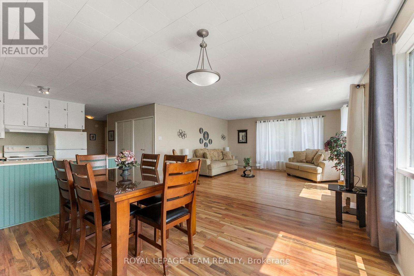 636 Mill Street, Greater Madawaska, Ontario  K0J 1H0 - Photo 21 - X12321228