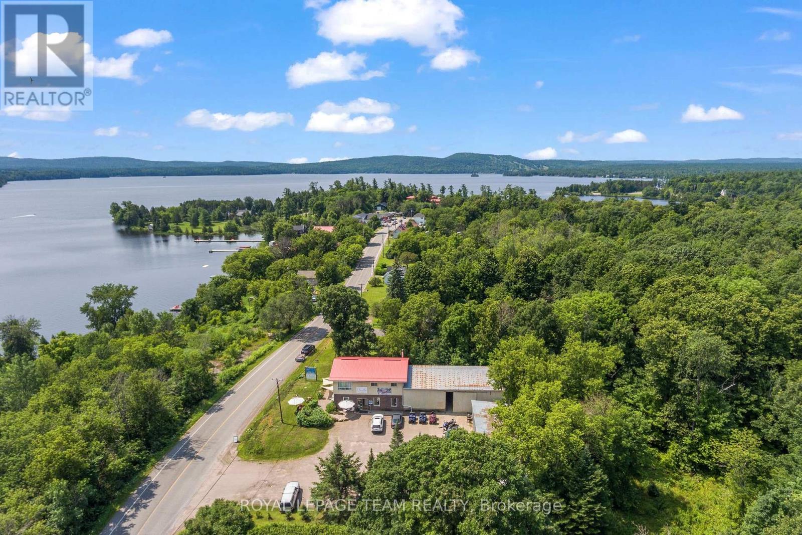 636 Mill Street, Greater Madawaska, Ontario  K0J 1H0 - Photo 8 - X12321228