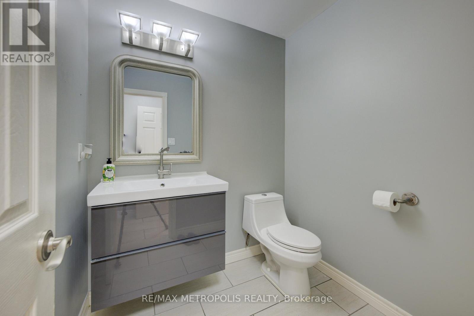 145 Cowan Boulevard, Cambridge, Ontario  N1T 1K9 - Photo 16 - X12321211