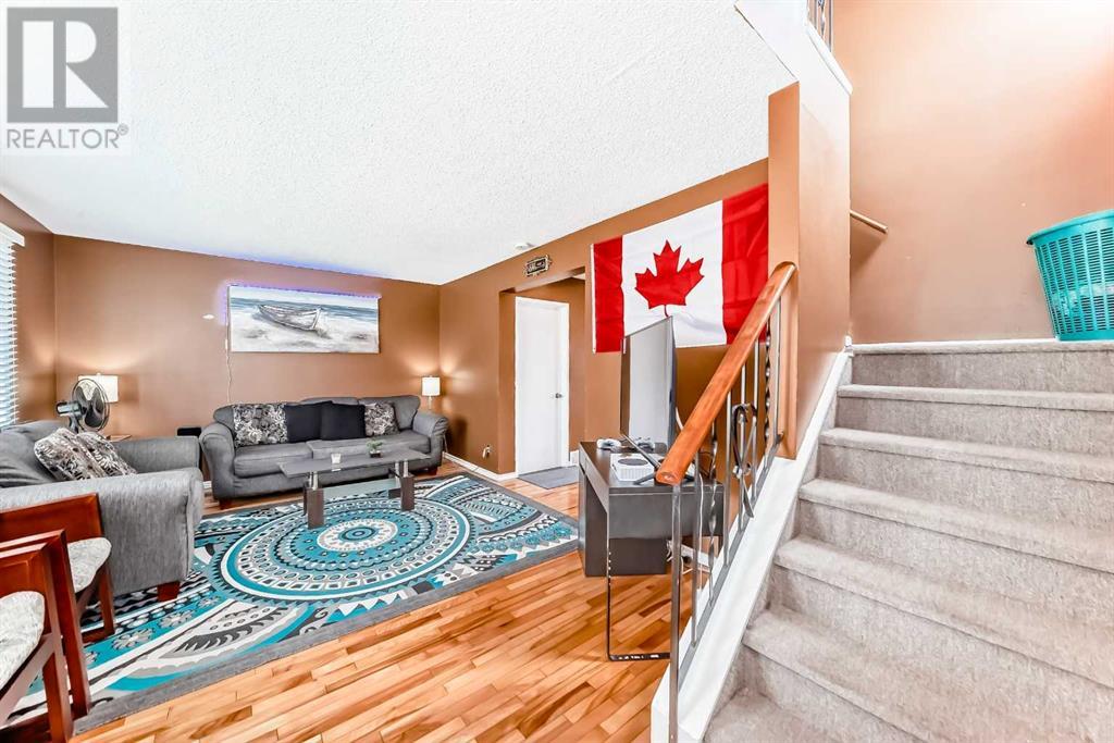Property at 5625 Templehill Road NE image 2