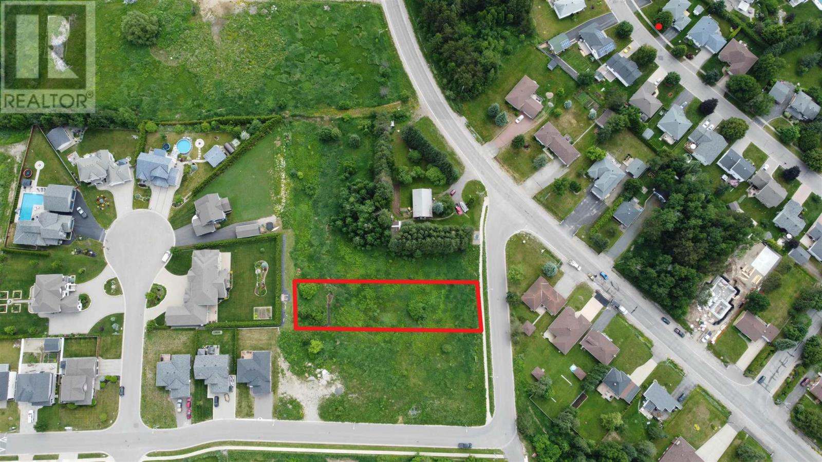 3 Windsor Trl, Sault Ste. Marie, Ontario  P6B 5A8 - Photo 1 - SM251666