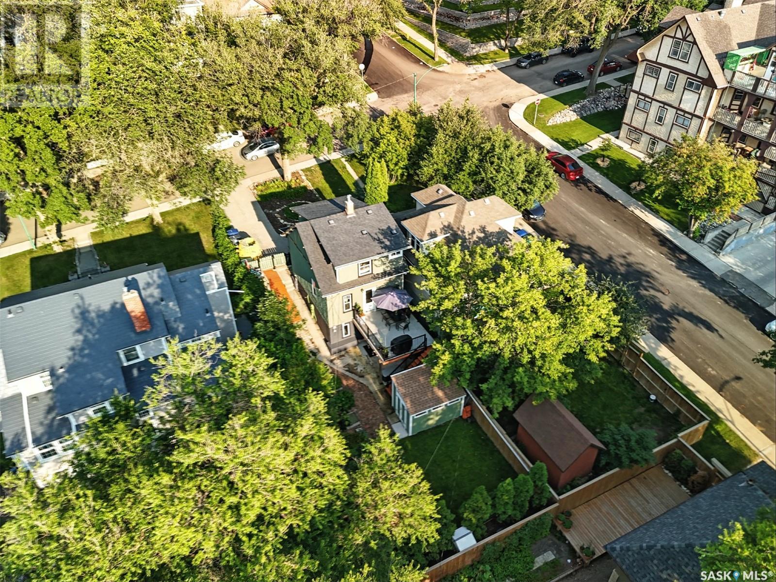 Property at 718 Mcpherson AVENUE image 3