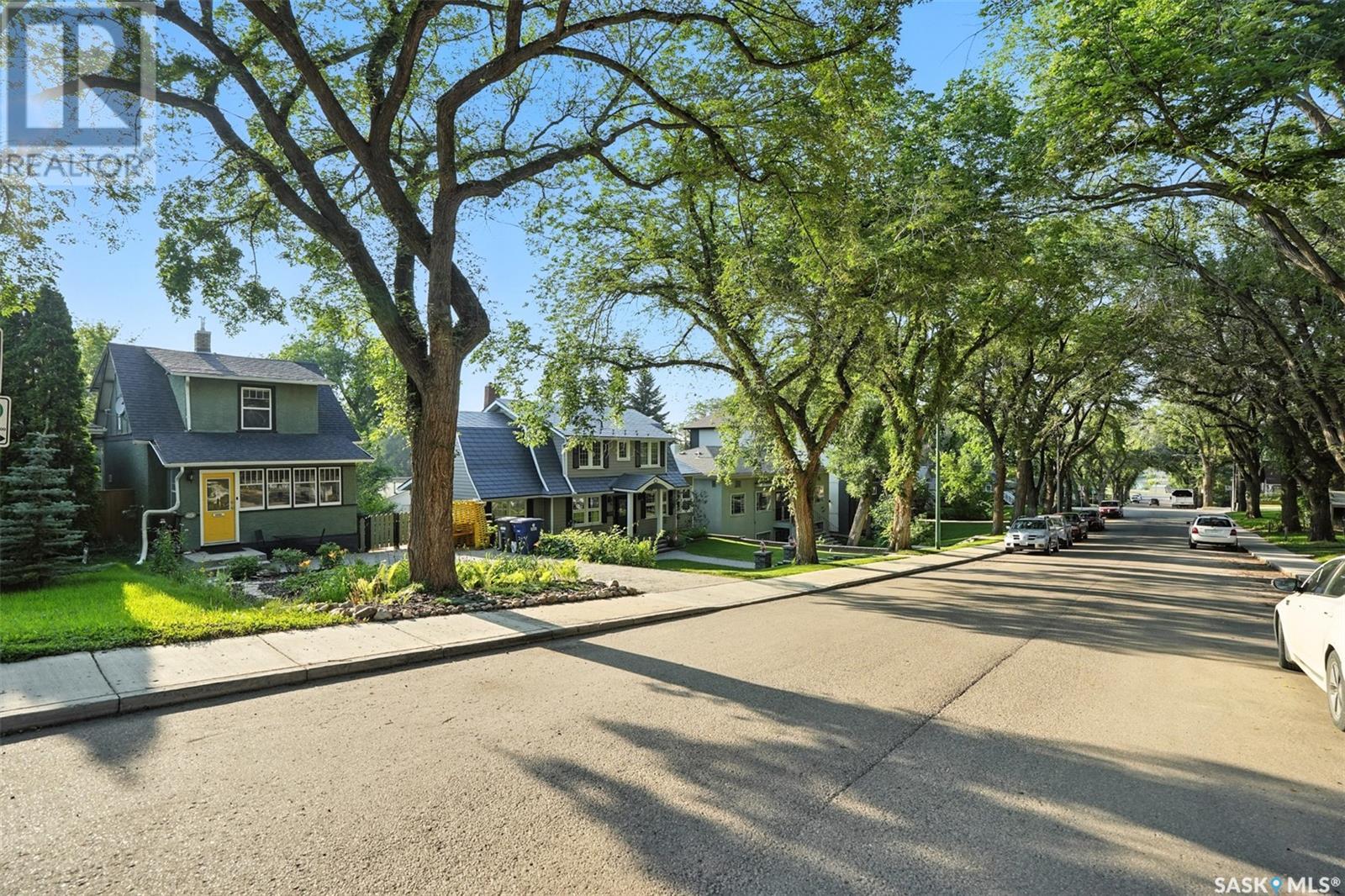 Property at 718 Mcpherson AVENUE image 2