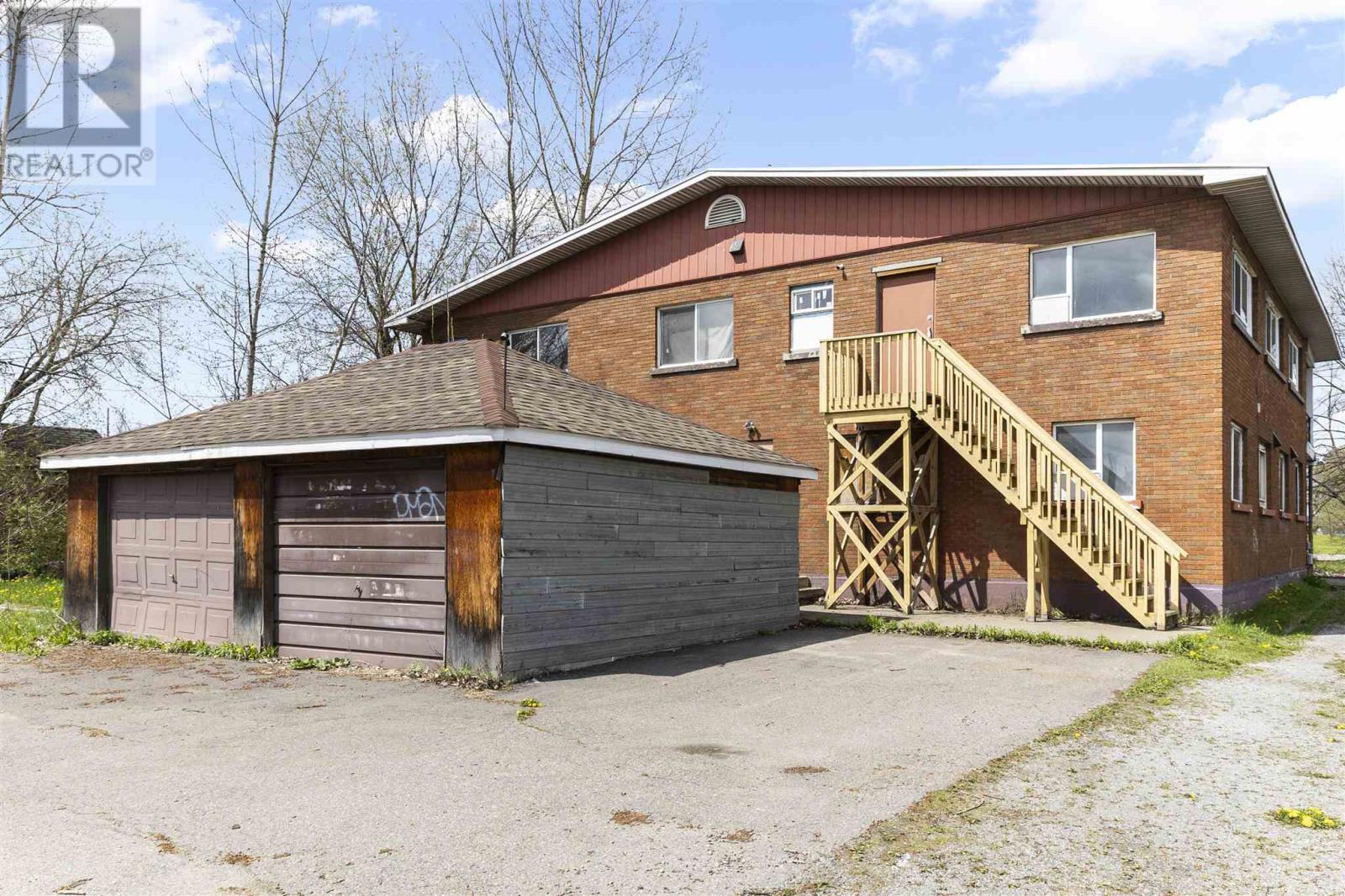 549 Cathcart St, Sault Ste. Marie, Ontario  P6A 1G6 - Photo 15 - SM251694