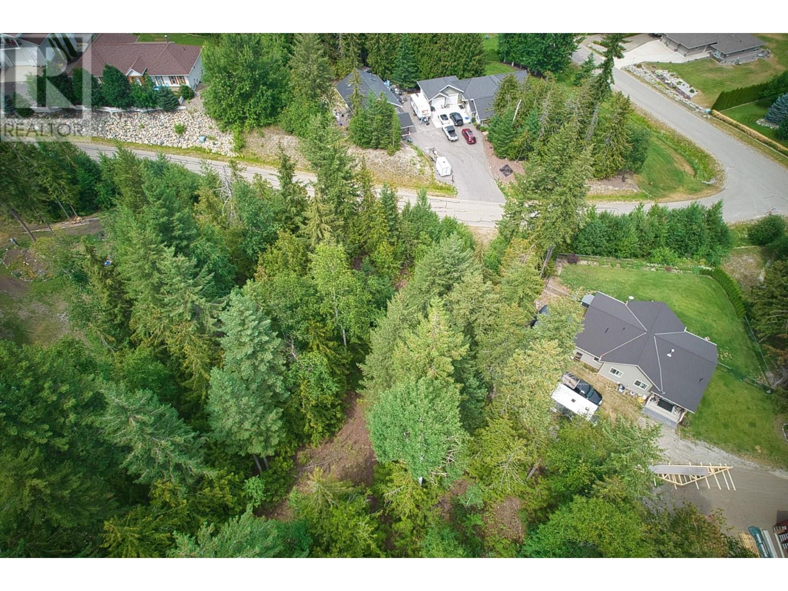 65 Huckleberry Drive, Sorrento, British Columbia  V0E 2W1 - Photo 3 - 10341452
