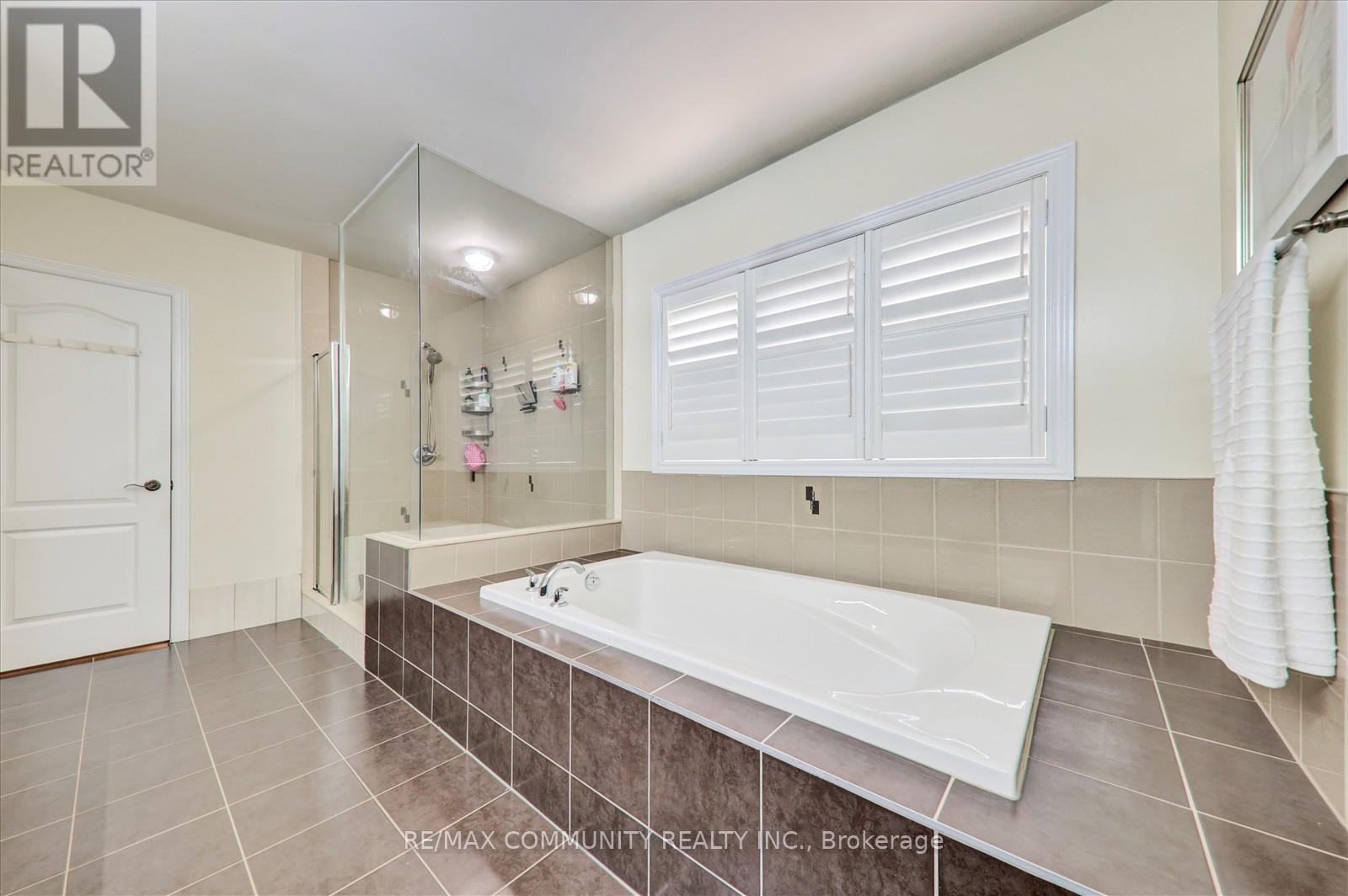429 Staghorn Road, Pickering, Ontario  L1W 2M8 - Photo 24 - E12321259