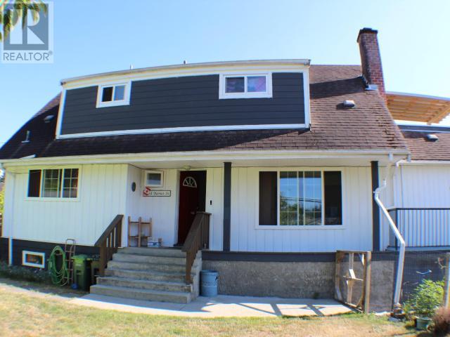 7164 BARNET STREET, Powell River, British Columbia
