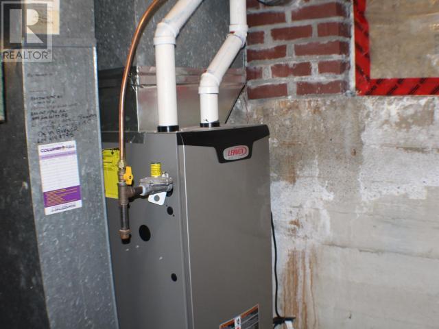 7164 Barnet Street, Powell River, British Columbia   - Photo 24 - 19200