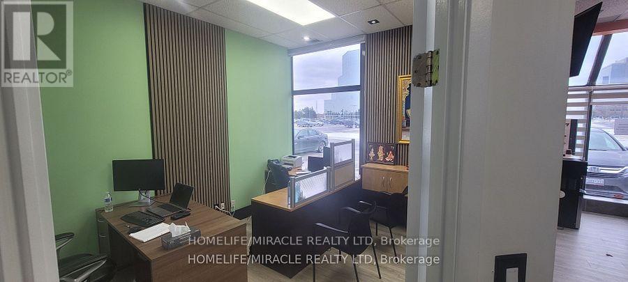 #34 - 5160 Explorer Drive, Mississauga, Ontario  L4W 4T7 - Photo 5 - W12321257