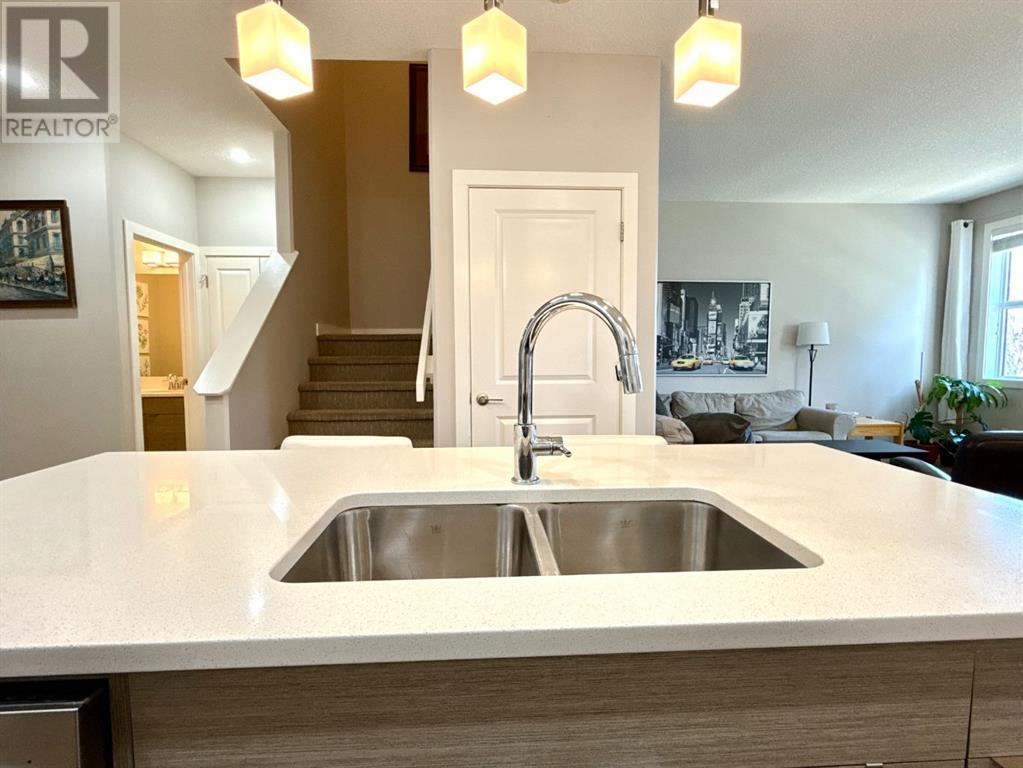 Property at 2, 81 Aquitania Circle W image 4